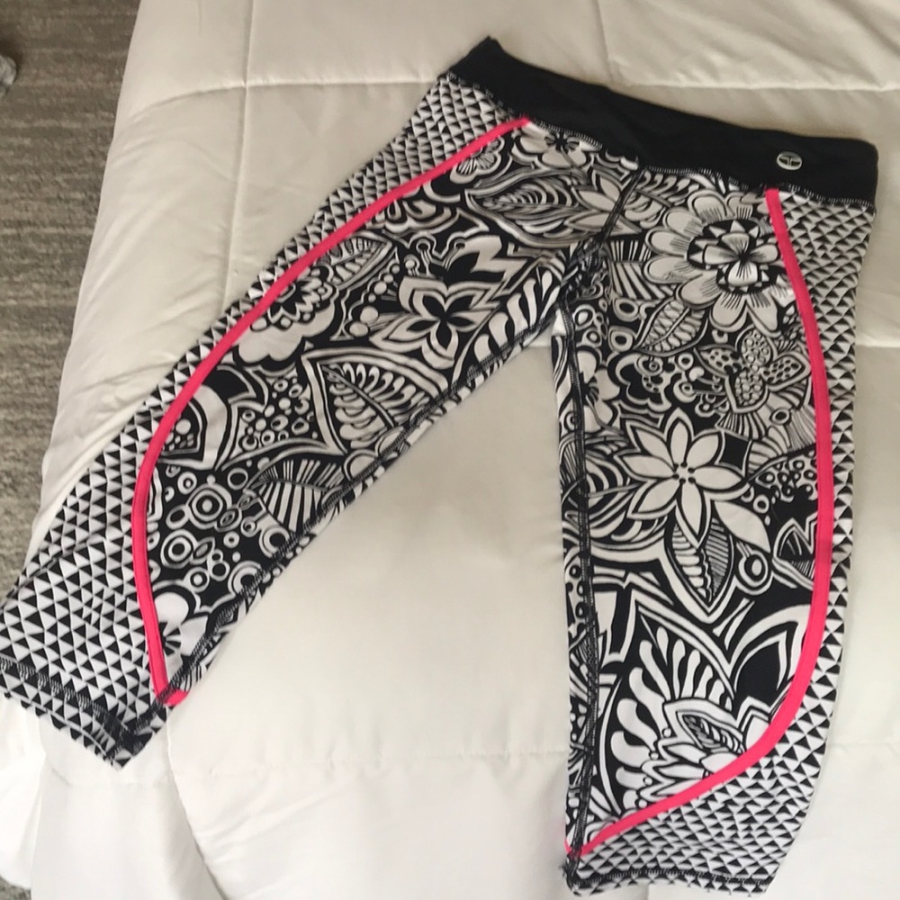 Trina Turk Recreation Floral Print Leggings